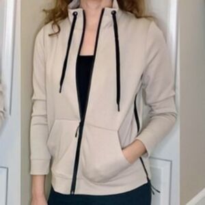 Chico's Zenergy Tan & Black Activewear Spring Knit Jacket Size XS (Chico's 00)